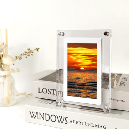 Vertical Digital Photo Frame with Battery and USB-C