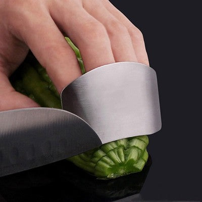 Stainless Steel Finger Guard – Safe Vegetable Slicing Shield