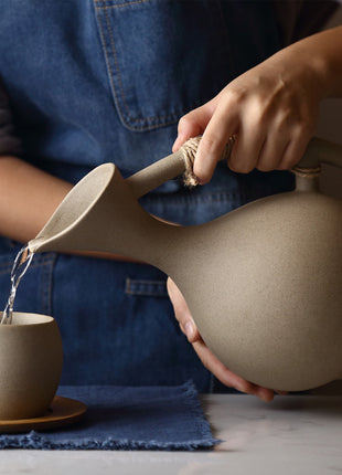 Modern Pottery Cold Kettle & Cup Set – Ceramic Water Pitcher Gift