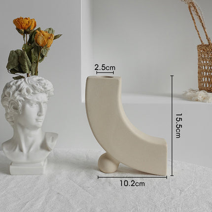 Minimalist Matte Ceramic Vase – Nordic Table Decor
