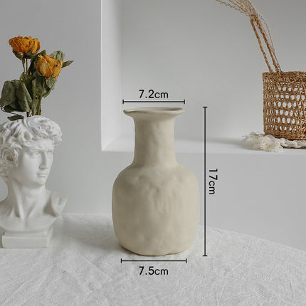 Minimalist Matte Ceramic Vase – Nordic Table Decor