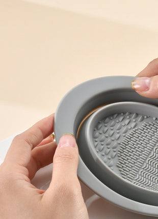 Silicone Makeup Brush Cleaner Bowl – Foldable Scrubbing Pad