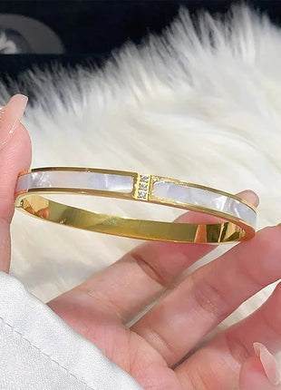 AuraBracelet™ – Titanium Gold Bracelet with Zircon