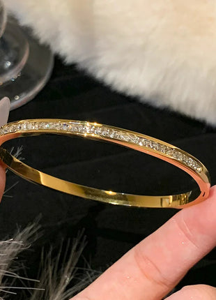 AuraBracelet™ – Titanium Gold Bracelet with Zircon