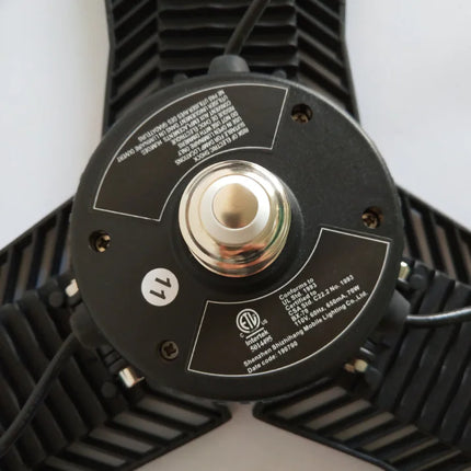 LED Transforming Garage Light - Foldable Design