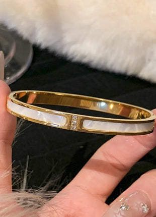 AuraBracelet™ – Titanium Gold Bracelet with Zircon