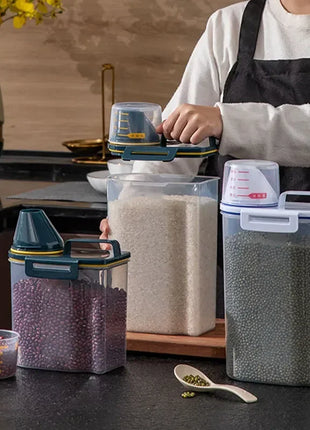 Food Storage Pail with Measuring Cup