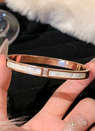 AuraBracelet™ – Titanium Gold Bracelet with Zircon