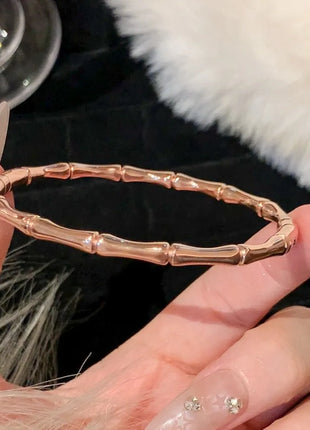 AuraBracelet™ – Titanium Gold Bracelet with Zircon